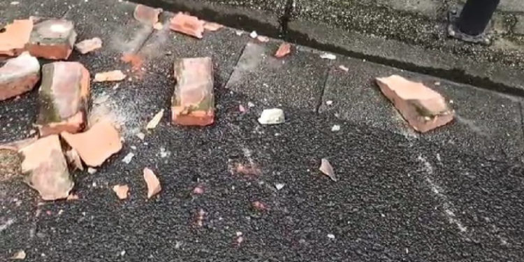 Momentul în care s-a produs cutremurul din Arad. Mai multe clădiri au fost avariate | VIDEO