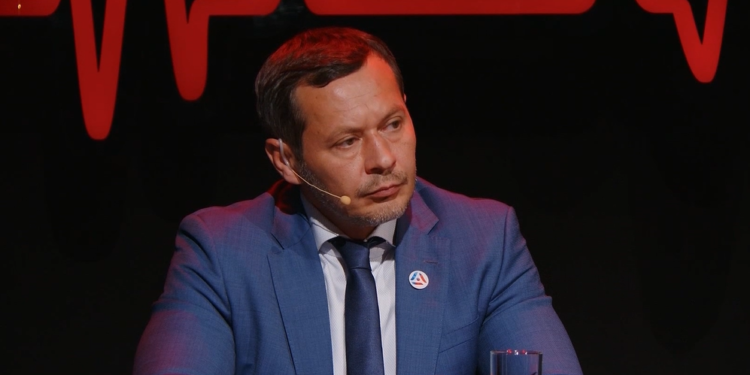 Ruslan Codreanu a cerut explicații de ce partidele de opoziție și extraparlamentare nu au acces la Televiziunea Națională? Răspunsul Maiei Sandu