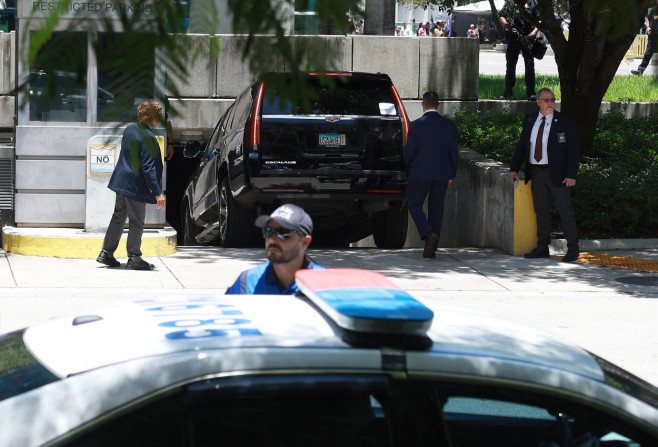 Fostul președinte al SUA, Donald Trump, a fost pus sub arest | FOTO