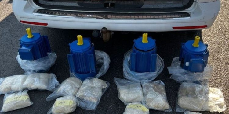 Пыталась ввезти в страну наркотики на 6,6 млн леев: гражданку Украины задержали на 20 суток