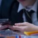 В Нидерландах школьникам запретят пользоваться мобильными телефонами
