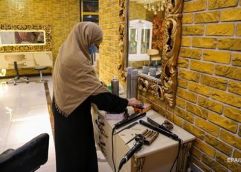 Талибы приказали закрыть в Афганистане все салоны красоты