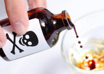 Год добавляла яд в еду: Что известно о молдаванке в Италии, которая пыталась убить своего мужа | VIDEO