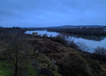 В Днестре утонул мужчина. Очевидцы вытащили его на берег, но врачи не смогли спасти его жизнь