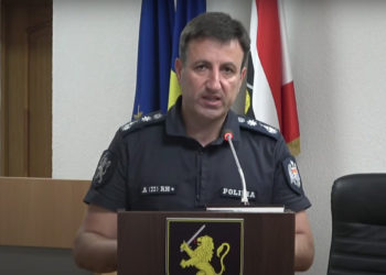 Стрелок, убивший людей в Кишиневском аэропорту, — бывший полицейский. Чернэуцану рассказал подробности