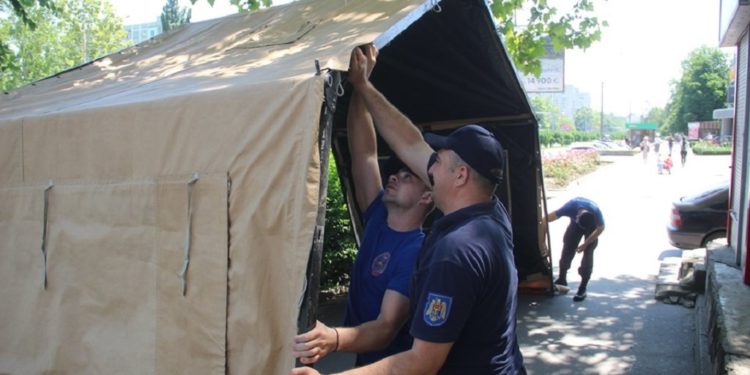 В связи с жарой в Кишиневе установят палатки с питьевой водой