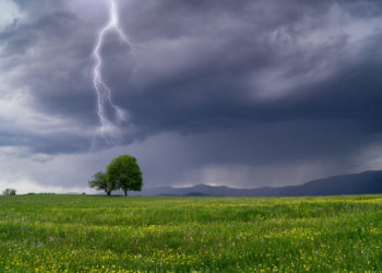 O avertizare peste alta: Serviciul Hidrometeorologic de Stat a emis un nou Cod Galben de instanbilitate atmosferică. Până când este valabil | VIDEO