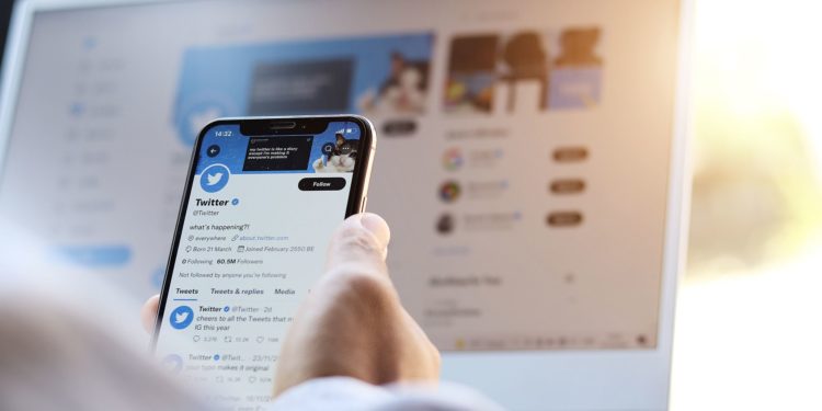 Twitter ограничил количество постов, которые можно просматривать за день