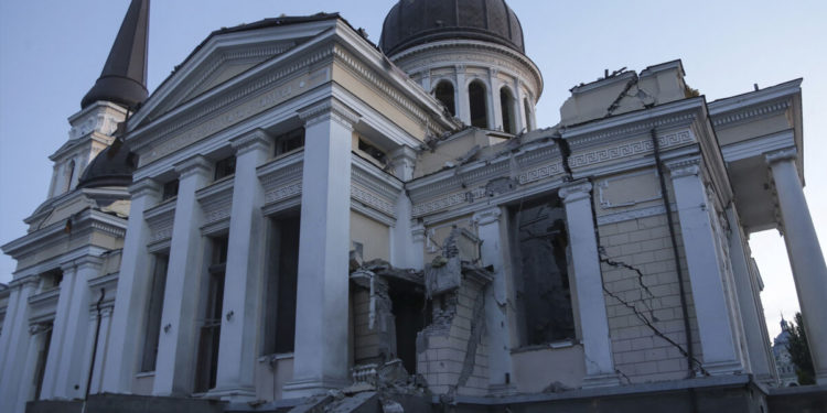 Минобороны РФ заявило, что Спасо-Преображенский собор в Одессе был разрушен в результате «безграмотных действий операторов украинской ПВО»