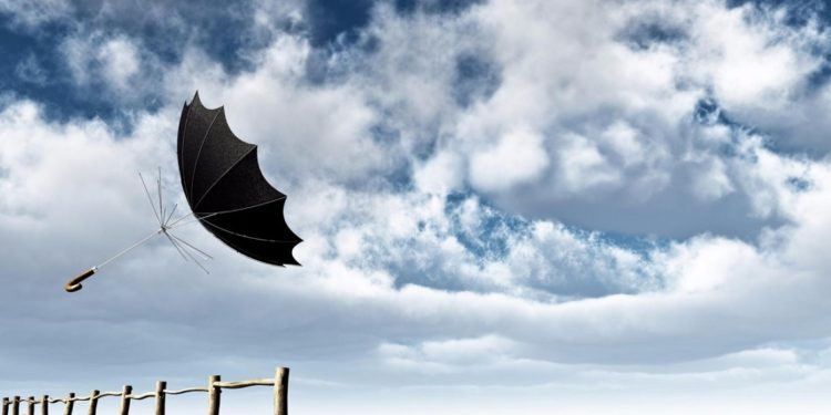 Ветер усилится, во второй половине дня ожидаются ливни: новый “желтый код” от синоптиков