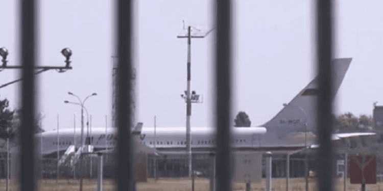 Zbor special efectuat de un avion din Rusia în România pentru repatrierea a 40 de angajați ai misiunii diplomatice ruse