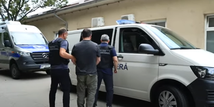 Un bărbat din Azerbaidjan, dat în urmărire internațională, a fost reținut la intrarea în Republica Moldova