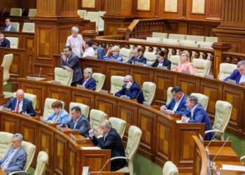 „Boicotăm ședința și vă lăsăm să mergeți după agendă”. Deputații BCS au părăsit plenul Parlamentului, nemulțumiți că nicio inițiativă a lor nu a fost acceptată de majoritatea PAS | VIDEO