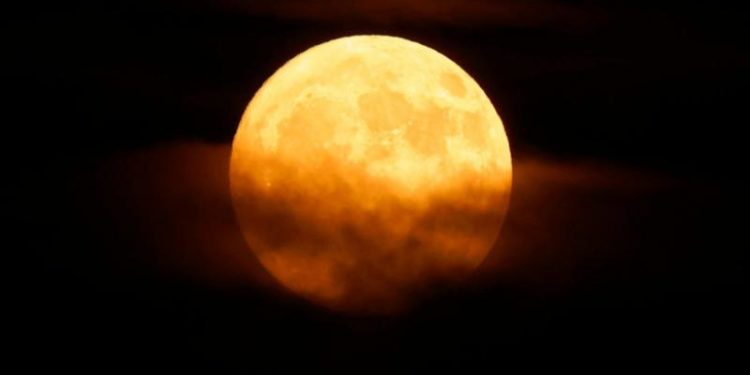 Superluna din această seară este cel mai mare și mai strălucitor fenomen astronomic din 2023