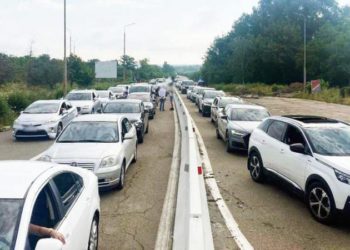 Trafic infernal la vama Leușeni – Albița, ieșire din RM: Pentru ce alte puncte de trecere să optezi