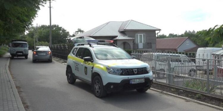 Au murit în pline pregătiri de nunta fiului lor: Doi soți de la Glodeni s-au electrocutat, în timp ce pregăteau foișorul pentru eveniment