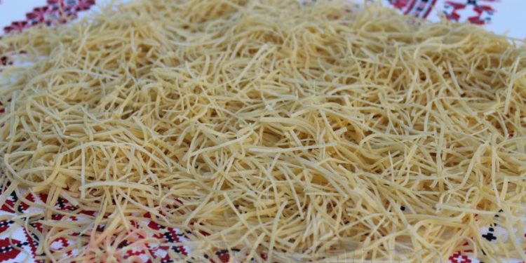 Осторожно! C прилавков магазинов отозвали несколько партий домашней лапши, в которой нашли сальмонеллу