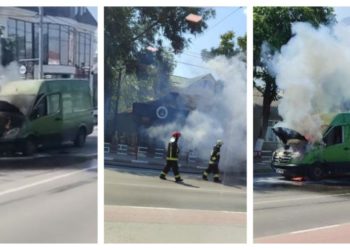 Momentul în care un microbuz arde ca o torță, la Bălți. Detalii de la IGSU