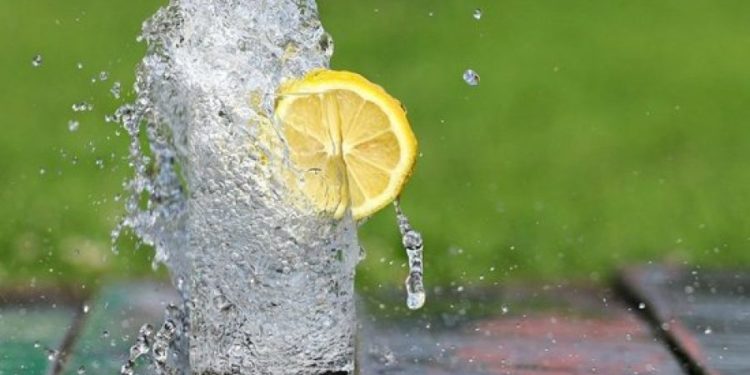 Все в тень: воскресенье будет жарким, на севере возможны осадки