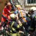 /FOTO/ A căzut în gol de la etajul șase: Un bărbat a fost salvat de pompieri