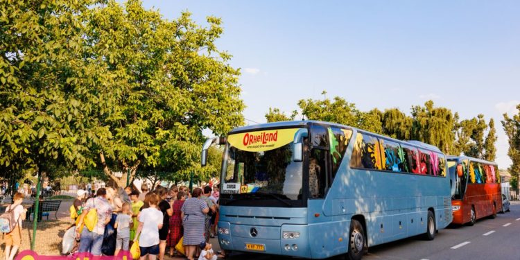 «OrheiLand», более доступный, чем когда-либо: По инициативе Илана Шора дети и взрослые бесплатно доставляются в парк развлечений