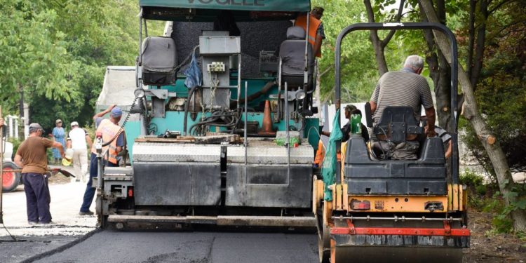 „Orașul nostru a înflorit”. Echipa lui Ilan Șor continuă modernizarea localităților din Orhei: Un tronson important al străzii Alexandru Lăpușneanu, în plină reabilitare | VIDEO