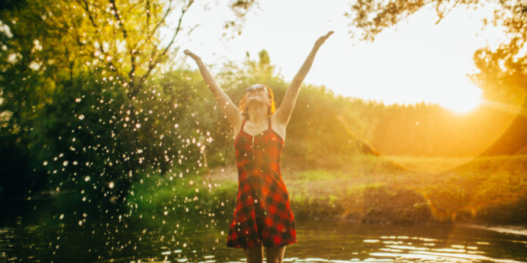 Meteorologii au emis cod galben: Caniculă și ploi cu descărcări electrice