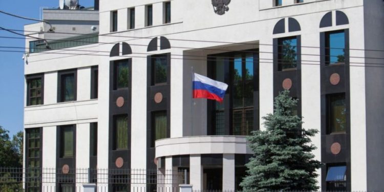 Reacția Ambasadei Rusiei la Chișinău, după ce SIS a acuzat doi cetățeni ruși de spionaj în favoarea Moscovei: Spre deosebire de Occident, Rusia respectă suveranitatea altor state | VIDEO