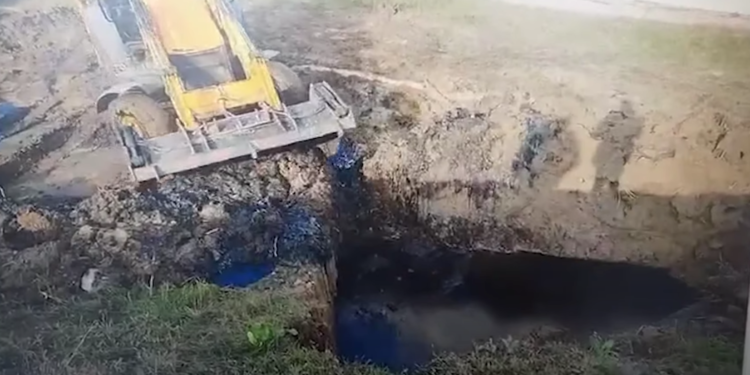 Imaginile publicate de Renato Usatîi, în care ar fi fost îngropată păcura de proastă calitate, vor fi investigate de Procuratura Generală | VIDEO