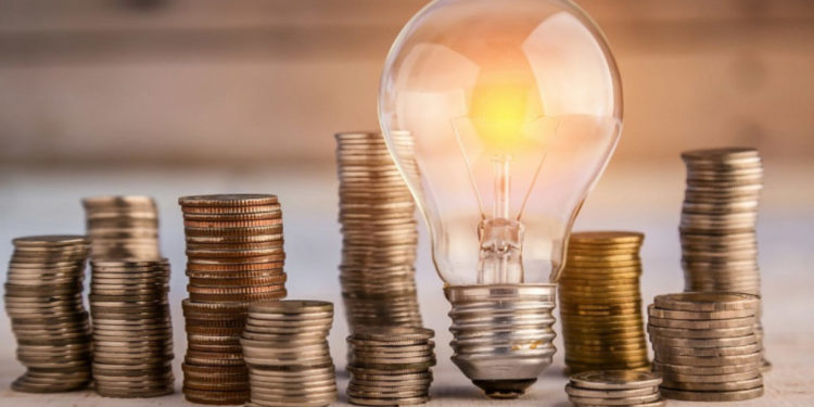 Чем обусловлено снижение тарифов на электроэнергию: На сколько изменятся цены на севере и юге страны  | VIDEO