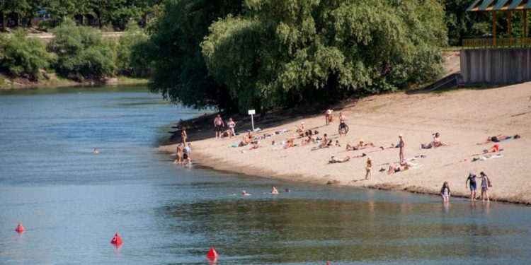 Едва не утонул: в Тирасполе спасли ребенка