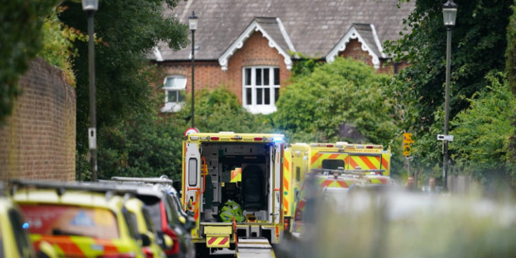 O mașină a intrat în clădirea unei școli primare din Londra. Mai mulți copii au fost răniți