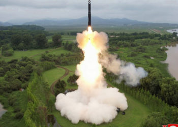 Racheta balistică a lui Kim Jong Un, cu care amenință SUA, s-ar fi prăbușit în Rusia