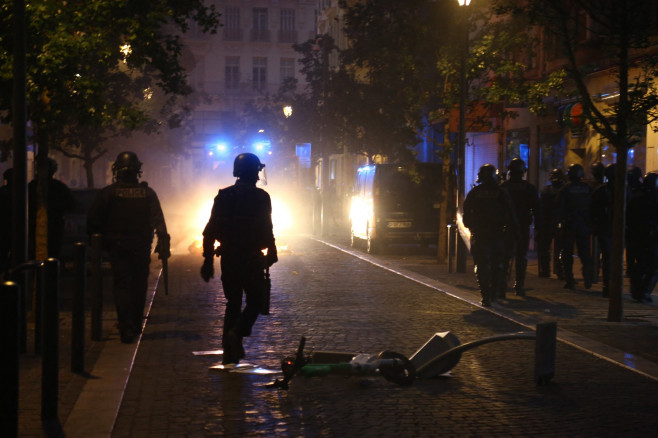 Revolta primarilor din Franța. Miting împotriva violențelor: „Le-am văzut adevărata față. Sunt criminali”