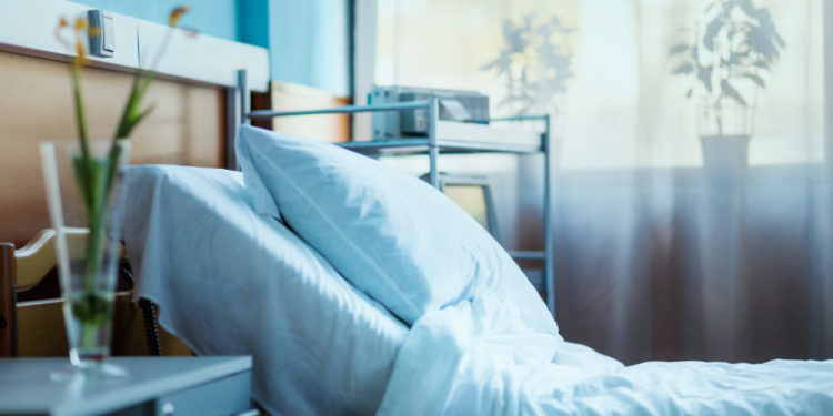 „Nu mai rezist! Vă rog din suflet”. Filmul tragediei în care o tânără însărcinată din Botoșani, România a murit pe patul de spital