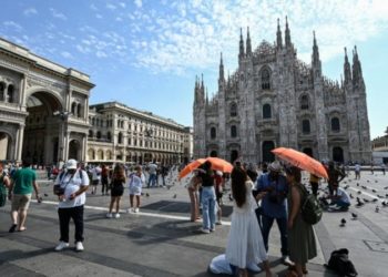 Italia se topește din cauza anticiclonului „Nero”. Multe orașe sunt sub cod roșu de caniculă. Turiștii sunt sfătuiți să nu iasă afară