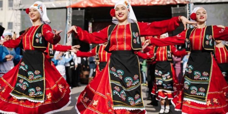 De Ziua Independenței Republicii Moldova la Comrat au fost organizate mai multe evenimente cultural-artistice și sărbătoarea pentru copii | VIDEO