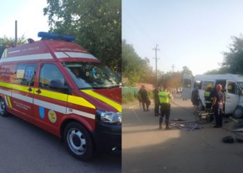 Accident grav în raionul Cahul: Microbuz plin cu pasageri s-a izbit violent de un pilon electric