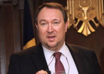 Экс-глава Конституционного суда: Санду обязана назначить Гуцул членом правительства