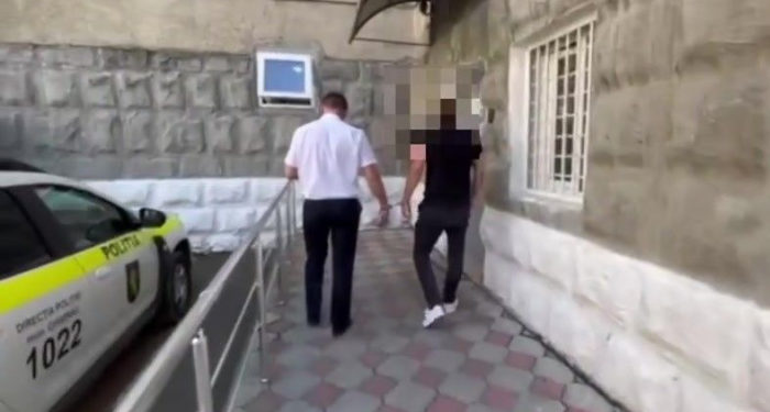 Șoferul care ar fi provocat accidentul grav în sectorul Botanica al Capitalei, soldat cu cinci victime, a fost reținut de oamenii legii | VIDEO