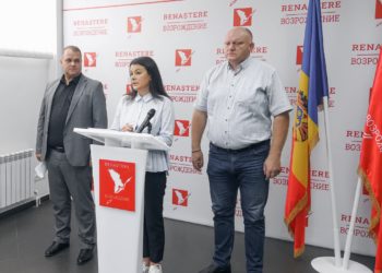 Partidul Renaştere a colectat peste 100 de mii de semnături, în doar o lună, pentru recunoașterea partidului PAS drept neconstituțional: Vom lupta pentru ca să fie scos în afara legii | VIDEO