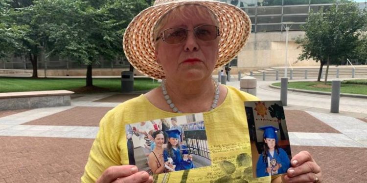 Bunica Mădalinei Cojocari, fetița moldoveancă dispărută în SUA, spune că aceasta a fost răpită: «Fiica mea a fost avertizată de soț că, dacă spune ceva poliţiei, o va omorî» | FOTO