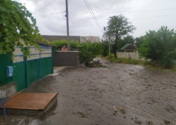 „Risc de inundații locale”. Precizările meteorologilor în contextul ultimei avertizări