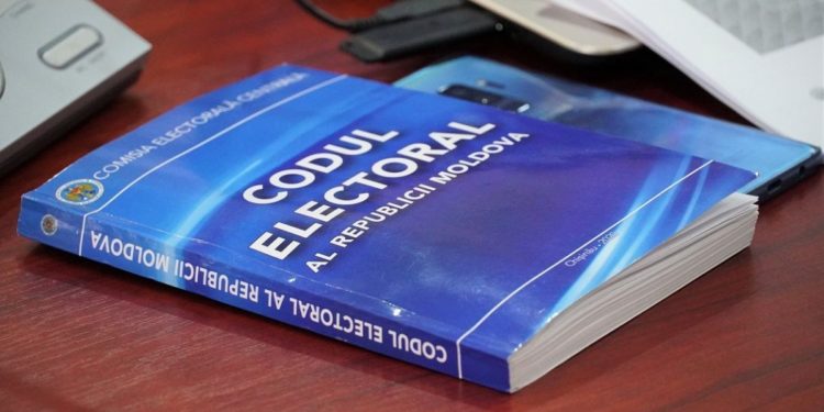 Deputații Partidului interzis „ȘOR” au contestat la CC modificările legislative operate la Codul Electoral, care încalcă cetățenilor dreptul de a fi aleși