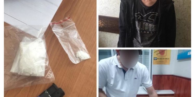 Aveau un comportament agitat: Doi bărbați, prinși cu substanțe interzise în capitală