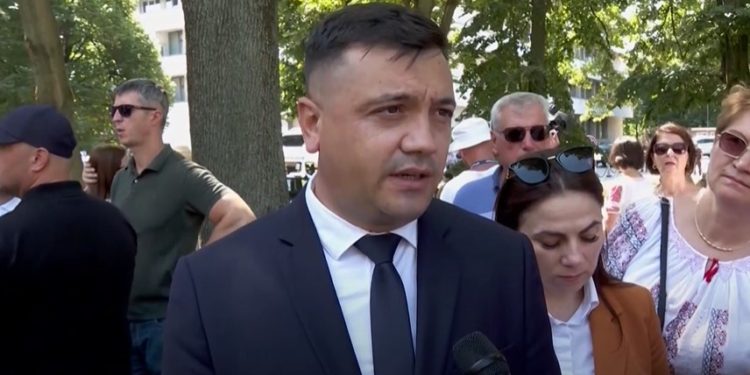 La două luni, raportul despre atacul armat de la Aeroport, soldat cu decesul a doi ofițeri, așa și nu a fost prezentat. Ministrul de Interne: Au intervenit alte activități de urgență | VIDEO