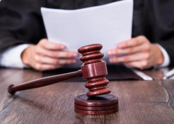 Asociația Judecătorilor solicită actorilor politici să-și asume responsabilitatea pentru declarațiile și acțiunile lor: „Reprezintă un atac direct la principiile fundamentale ale statului de drept și independenței justiției” | VIDEO