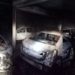 Momentul incendierii automobilului soției avocatului Alexandru Grosu, făcute publice: Au fost surprinși doi indivizi cu cagule | VIDEO