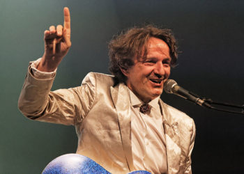 Goran Bregovic a primit refuz de intrare pe teritoriul Republicii Moldova. Artistul urma să participe la Festivalul de muzică Gustar