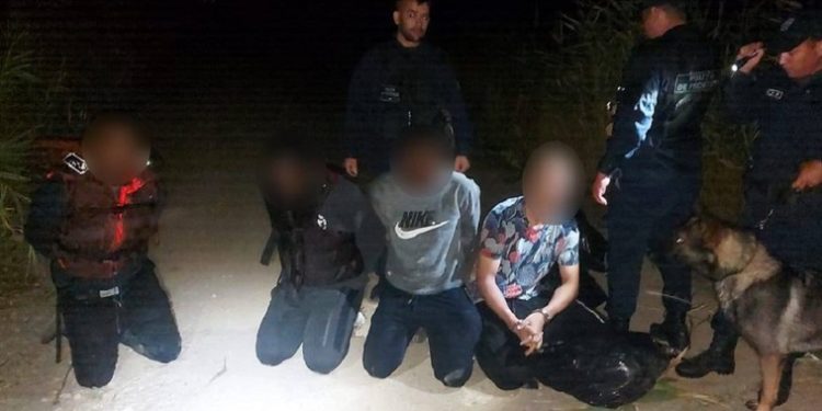 Patru cetățeni de origine afro-asiatică, reținuți în timp ce încercau să treacă Prutul pentru a ajunge ilegal în România